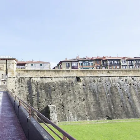 Harresi - Basque * Hondarribia